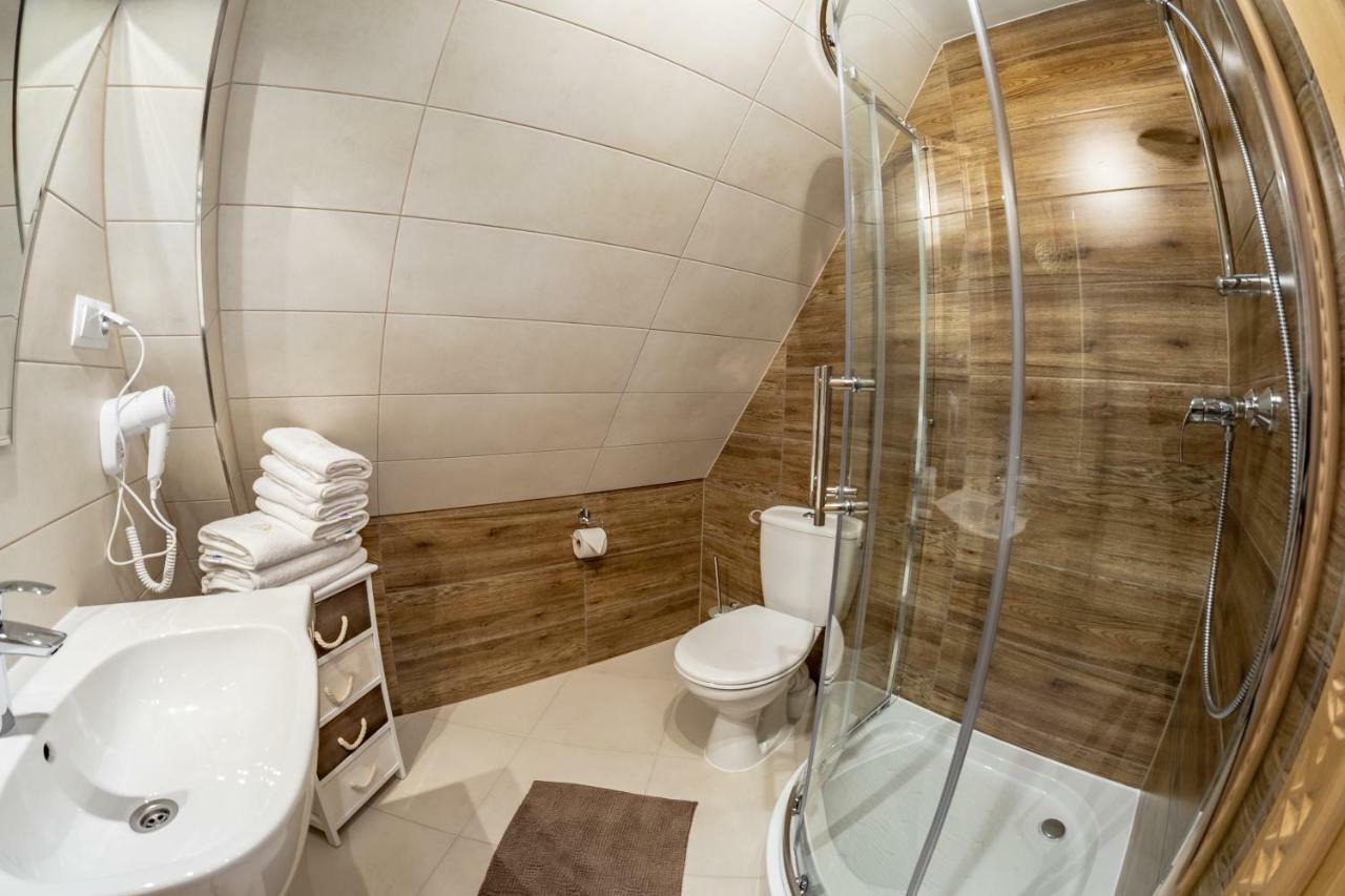 Three-Bedroom Apartment,859124933:JPEG